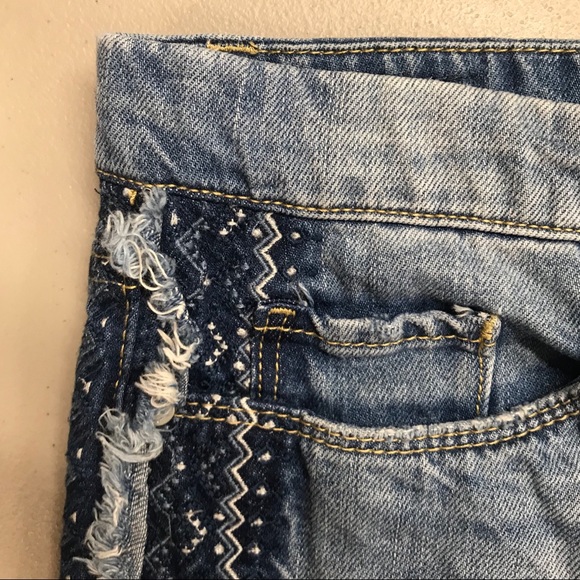 Blank NYC Hiker Shorts Denim Blue Jeans Pattern - Picture 2 of 6